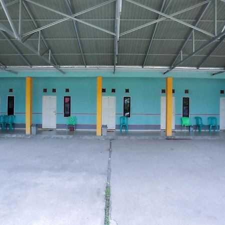 Oyo 2692 Penginapan Mba Ros Banjarbaru Екстер'єр фото